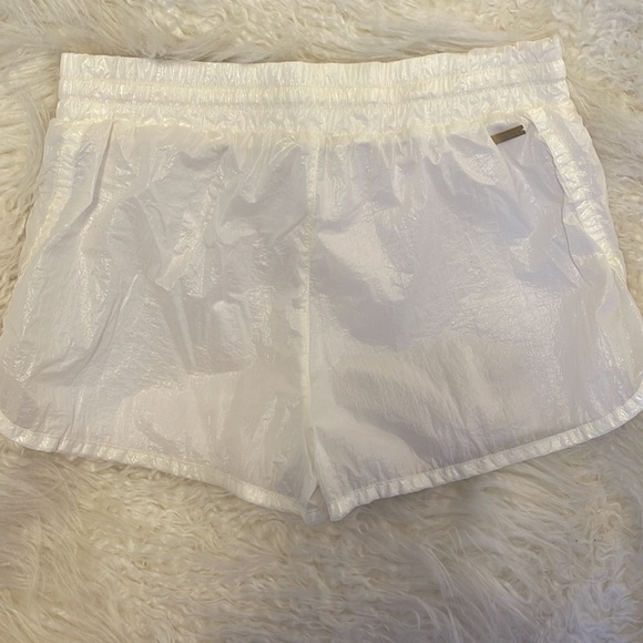 Alala 2 Piece Workout Gear - Picture 7 of 11